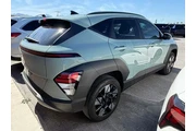 $21988 : Hyundai KONA 2024 AWD SEL 4d thumbnail