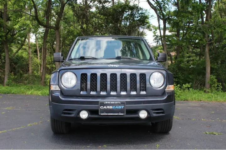 2014 Patriot Latitude image 3