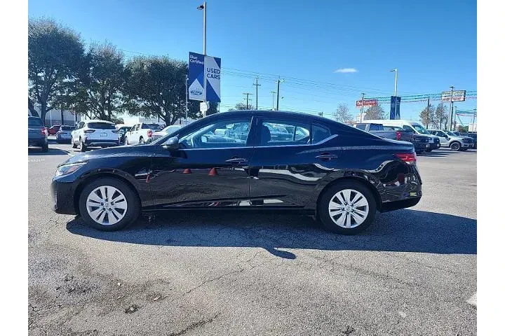 $18998 : Nissan Sentra 2025 S 4dr Sed image 4