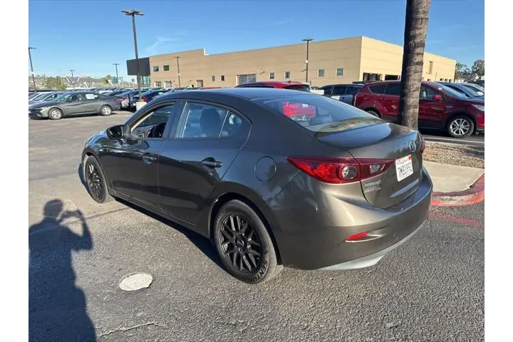 $10995 : Mazda Mazda3 2015 i Sport 4d image 2