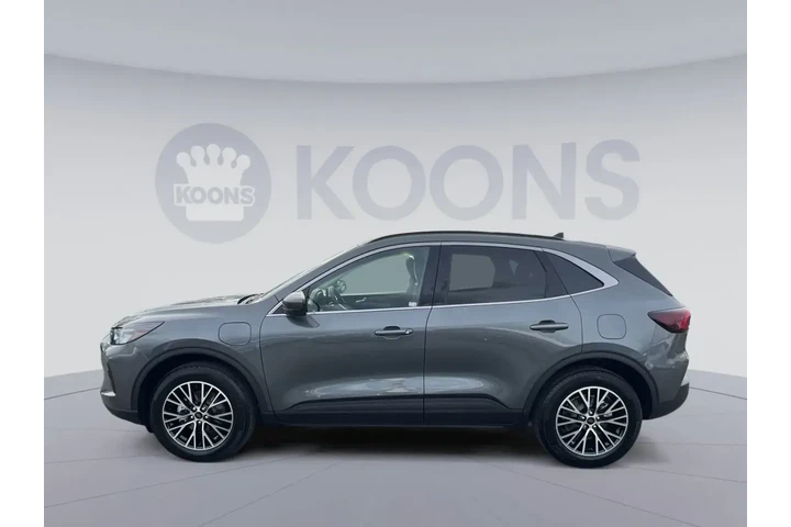 $27500 : Ford Escape Plug-In Hybrid 2 image 2