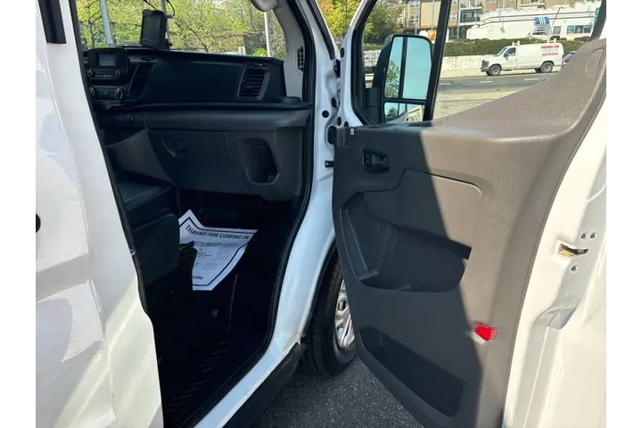 $21999 : 2020 Transit 250 image 8