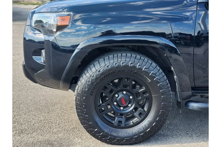 Toyota 4Runner 2021 4x4 Vent image 5