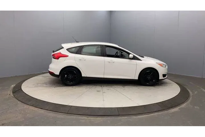 $8995 : Ford Focus 2018 SE 4dr Hatch image 6