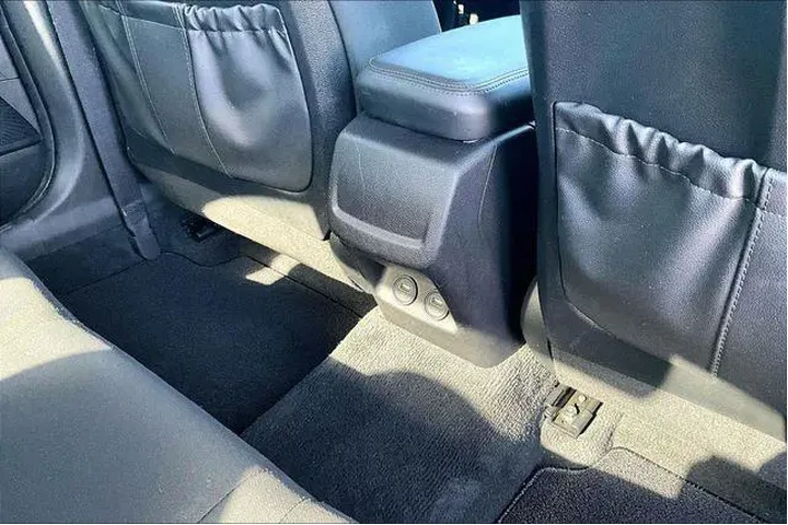 $17500 : Kia K5 2022 LXS 4dr Sedan image 10