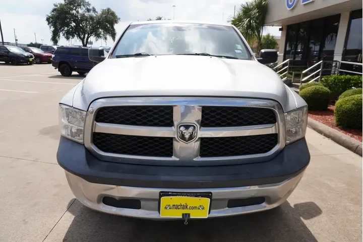 $12488 : Ram 1500 2017 4x4 Express 4d image 2