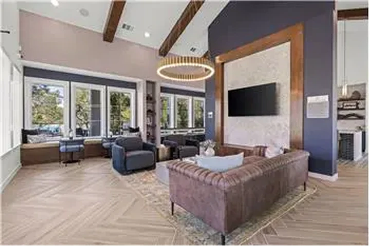 $1682 : Rental property with 1 bedro image 10