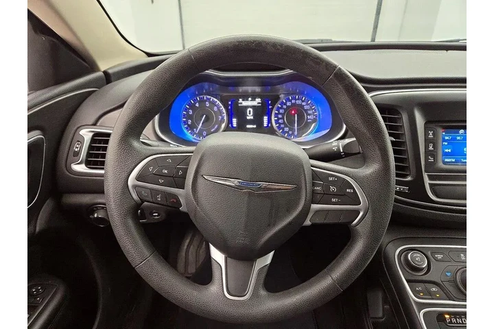 $12599 : Chrysler 200 2016 Limited 4d image 10
