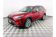 $31500 : Toyota RAV4 2023 XLE Premium thumbnail