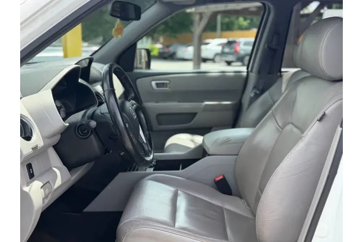 2013 Pilot EX-L image 10