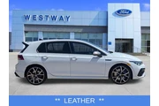 $36495 : Volkswagen Golf R 2022 AWD 4 thumbnail