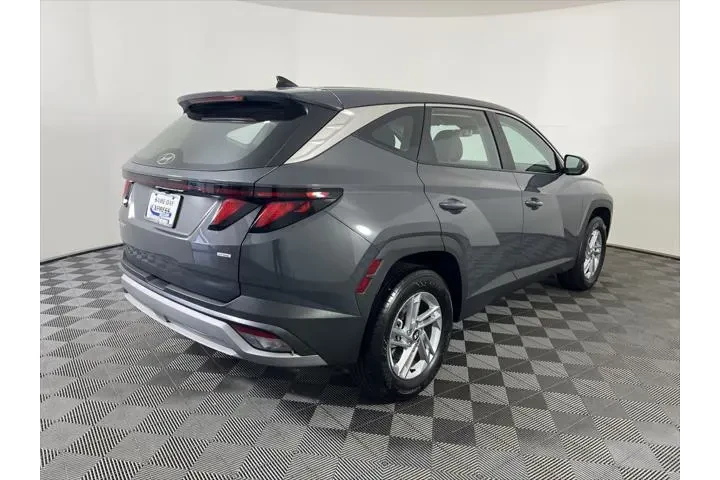 $27905 : Hyundai TUCSON 2025 AWD SE 4 image 8