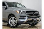 $11995 : Mercedes-Benz M-Class 2015 A thumbnail
