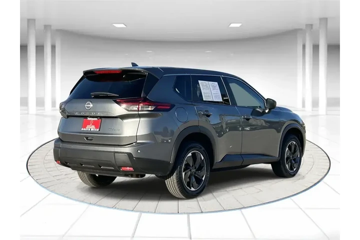 $18968 : Nissan Rogue 2024 AWD SV 4dr image 4