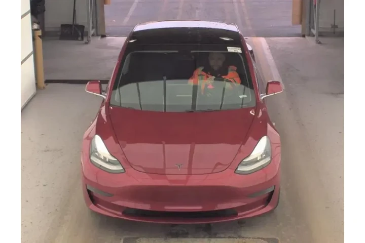 $15799 : Tesla Model 3 2019 AWD Long image 2