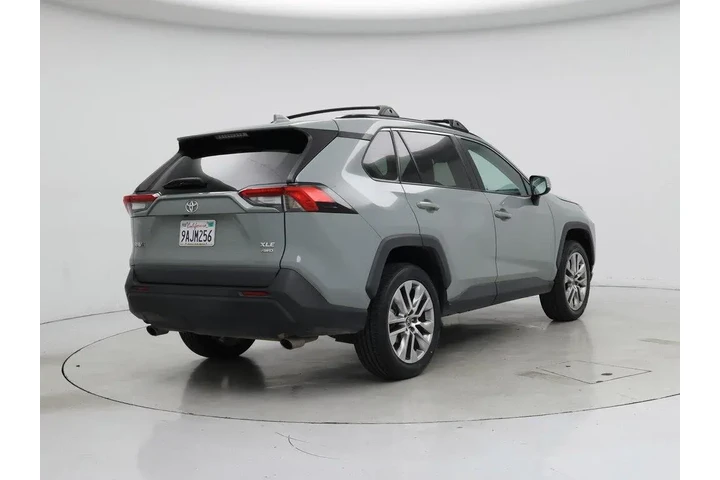 $30998 : Toyota RAV4 2022 AWD XLE Pre image 8