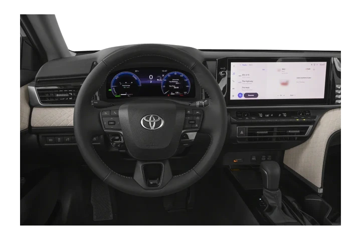 2025 Camry XLE image 6