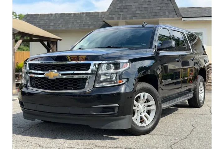 2019 Suburban LS image 1