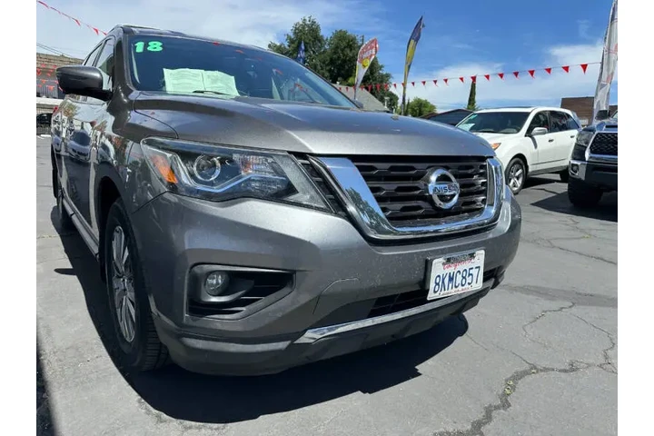 2019 Pathfinder S image 1