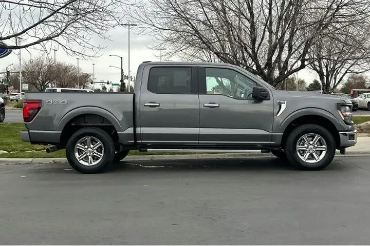 $39995 : Ford F-150 2024 4x4 XLT 4dr image 8