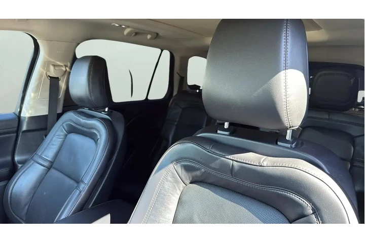 $37888 : Lincoln Aviator 2023 Reserve image 9