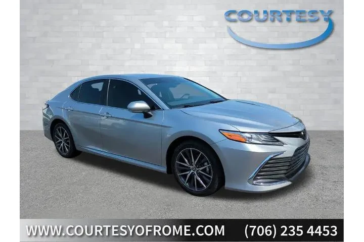 $24556 : Toyota Camry 2024 XLE 4dr Se image 1