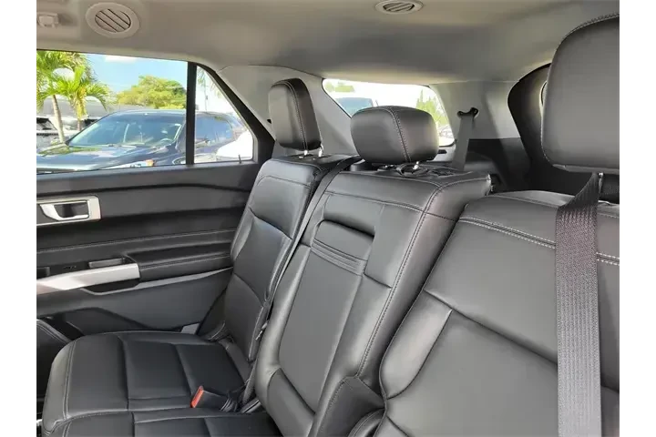 $25991 : Ford Explorer 2022 XLT 4dr S image 8