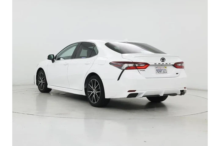 $27998 : Toyota Camry 2023 SE 4dr Sed image 2