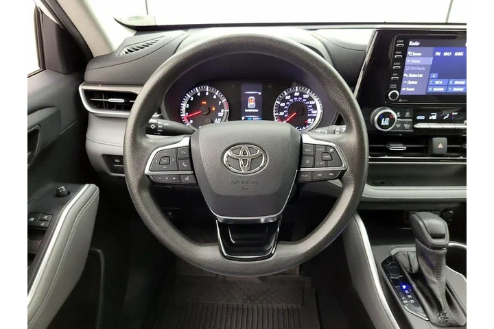 $29998 : Toyota Highlander 2021 AWD L image 10