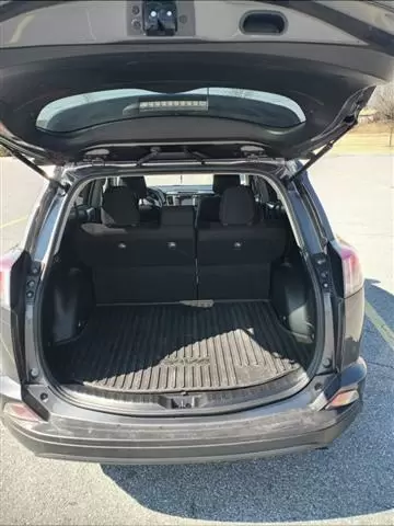 $14500 : 2018 Toyota RAV4 LE image 5