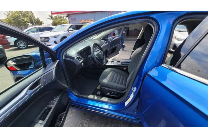 $11995 : 2018 Fusion SE image 9