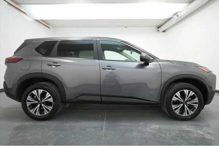 $21965 : Nissan Rogue 2023 AWD SV 4dr image 9