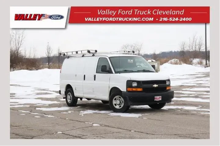 $15950 : Chevrolet Express 2017 2500 image 1