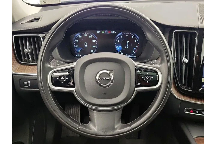 $25998 : Volvo XC60 2020 AWD T6 Inscr image 10
