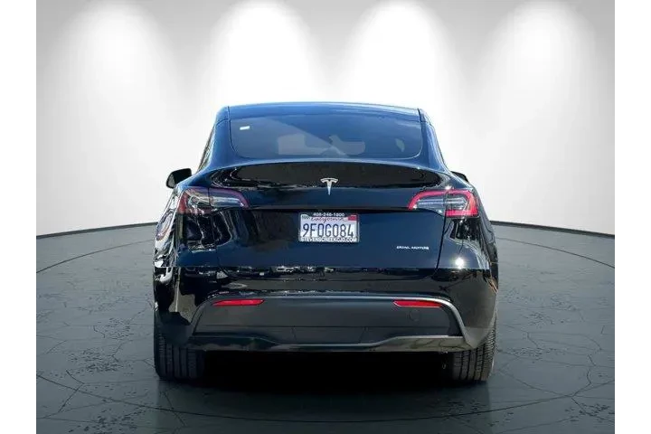 $33997 : Tesla Model Y 2023 AWD 4dr C image 5