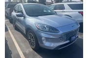 $26900 : Ford Escape Plug-In Hybrid 2 thumbnail