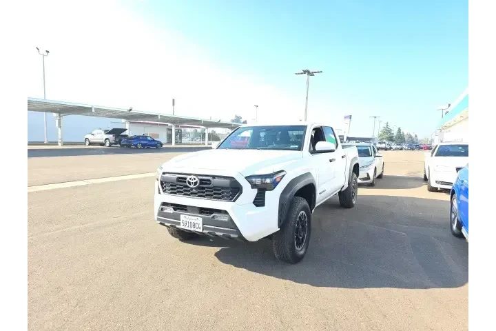 $36800 : Toyota Tacoma 2024 4x4 SR5 4 image 3