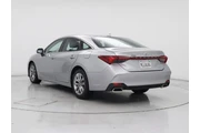 $26998 : Toyota Avalon 2022 XLE 4dr S thumbnail