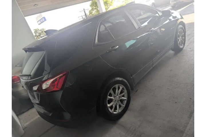 $13990 : 2021 Equinox LS image 5