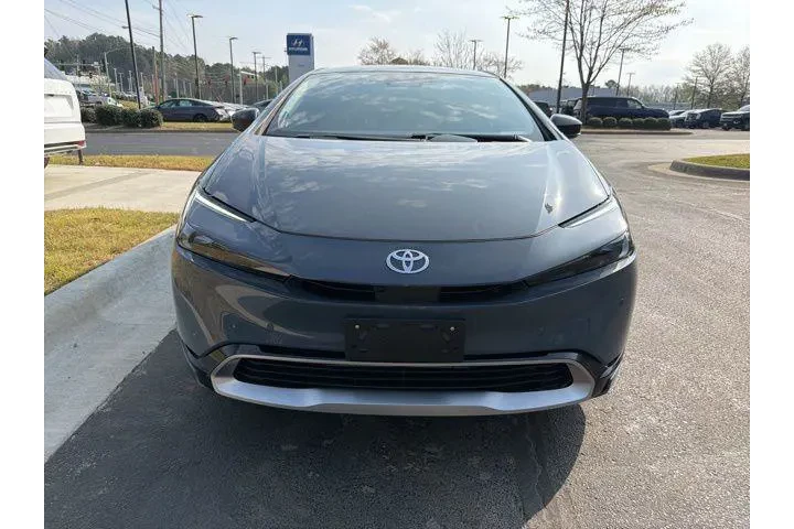 $33630 : Toyota Prius Prime 2024 XSE image 2