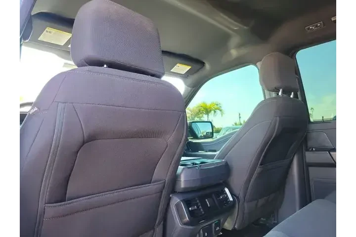 $39871 : Ford F-150 2023 4x4 XLT 4dr image 10