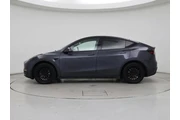 $27998 : Tesla Model Y 2021 AWD Long thumbnail
