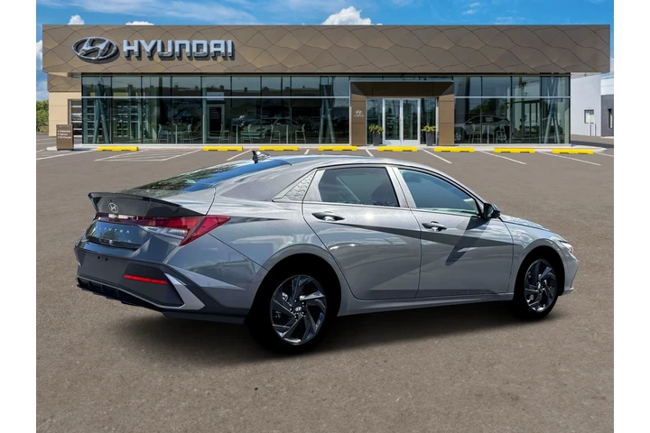 $23000 : Hyundai ELANTRA 2026 SEL Spo image 8
