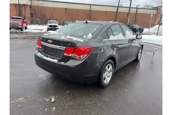 $6989 : Chevrolet Cruze Limited 2016 image 5