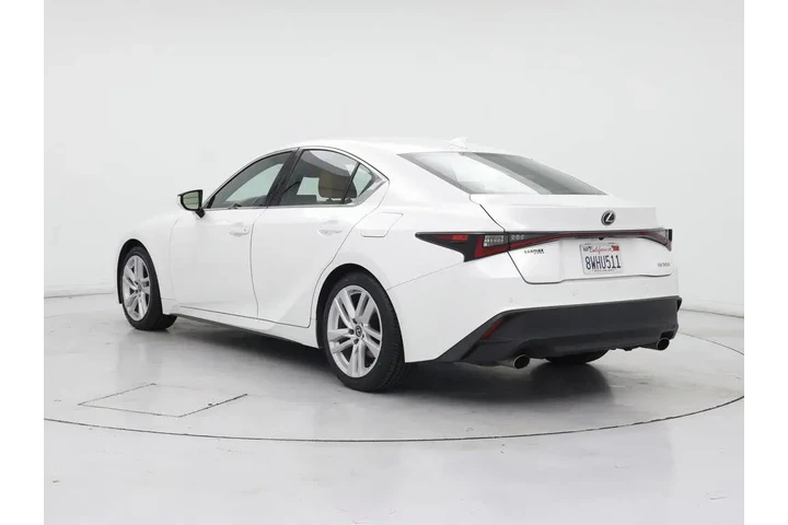 $30998 : Lexus IS 300 2021 4dr Sedan image 2