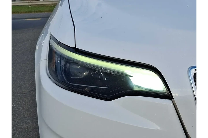 $22688 : Jeep Cherokee 2022 4x4 Limit image 9