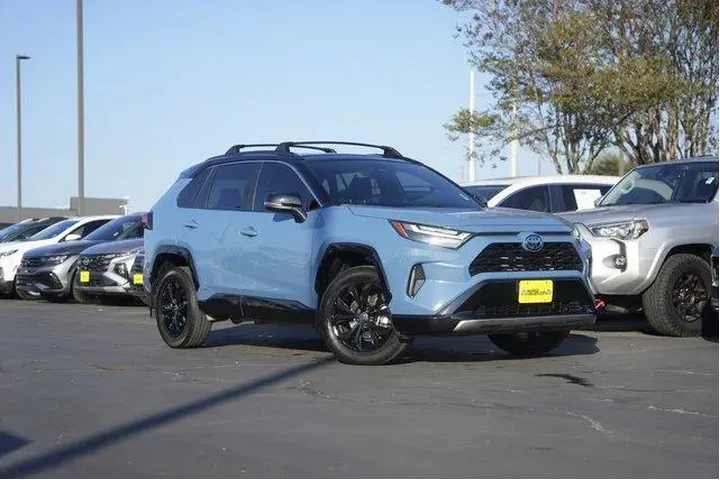 $36789 : Toyota RAV4 Hybrid 2022 AWD image 2