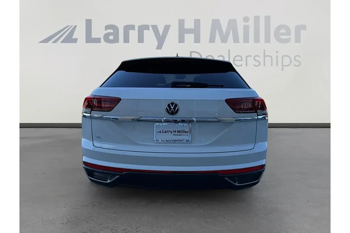 Volkswagen Atlas Cross Sport image 4