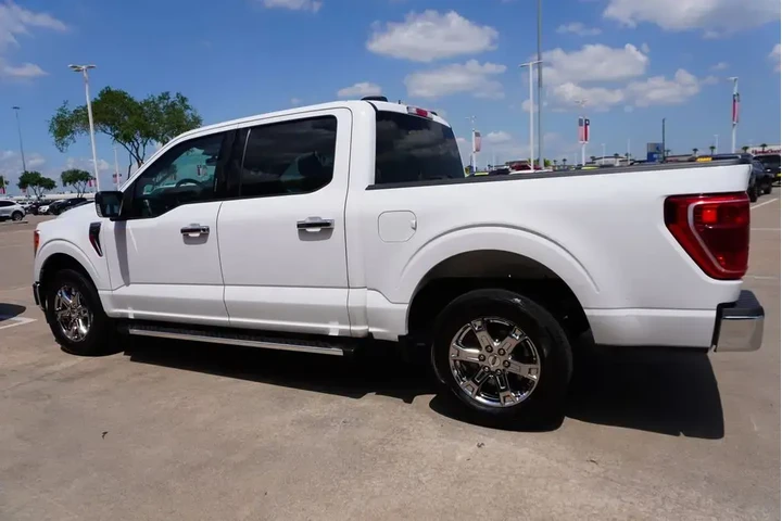 $37225 : Ford F-150 2023 4x2 XL 4dr S image 4