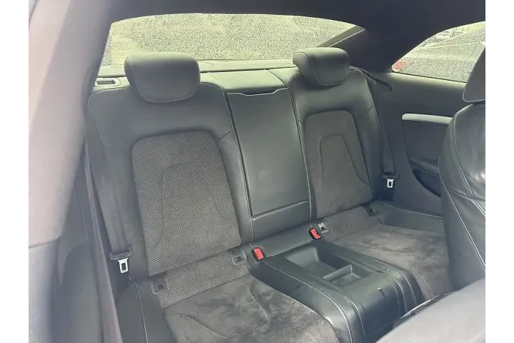 $9999 : Audi A5 2009 AWD quattro 2dr image 7